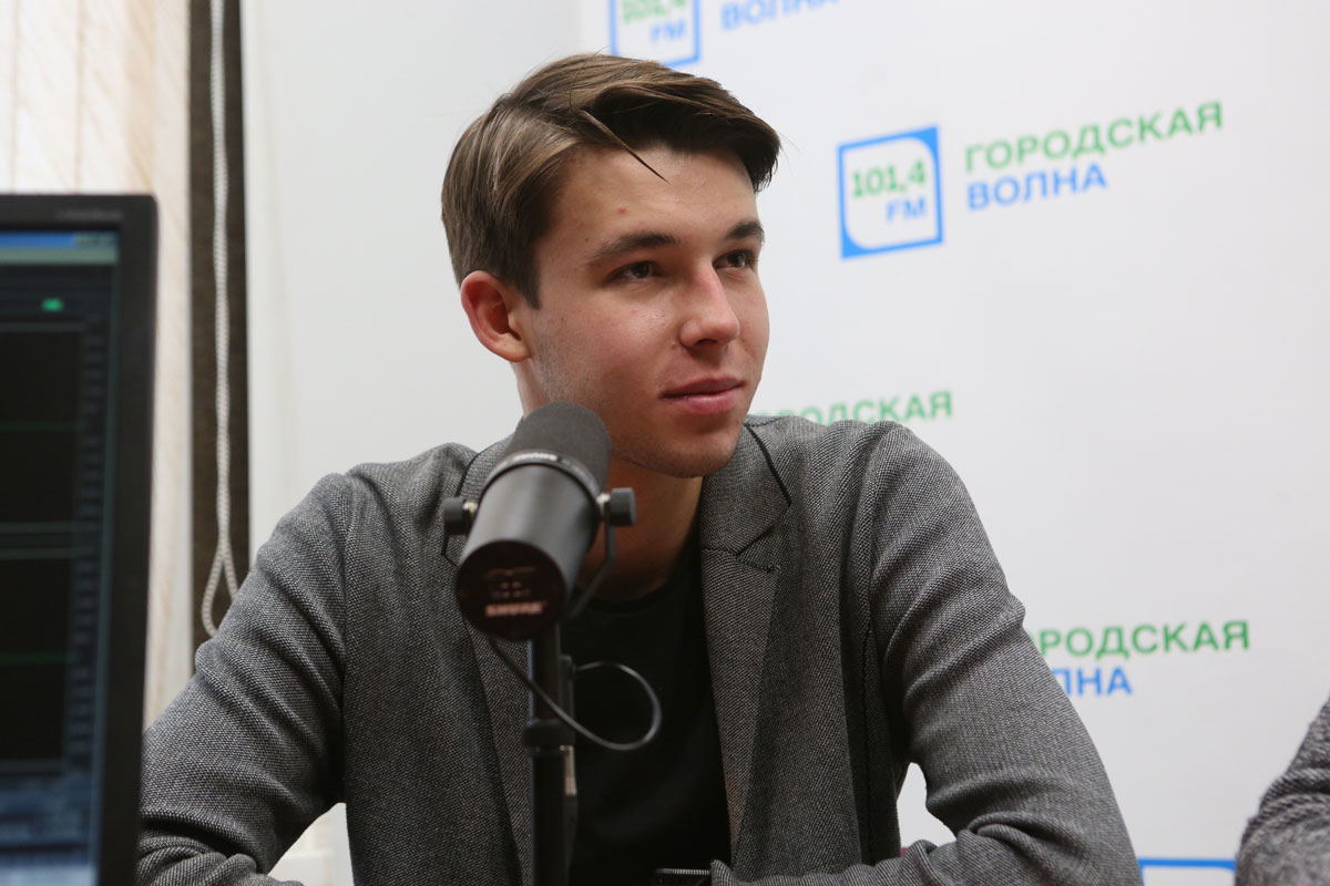 Андрей Логинов отвечает на вопросы по автоматизированной Сити Ферме для программы Классный час на радио Городская Волна