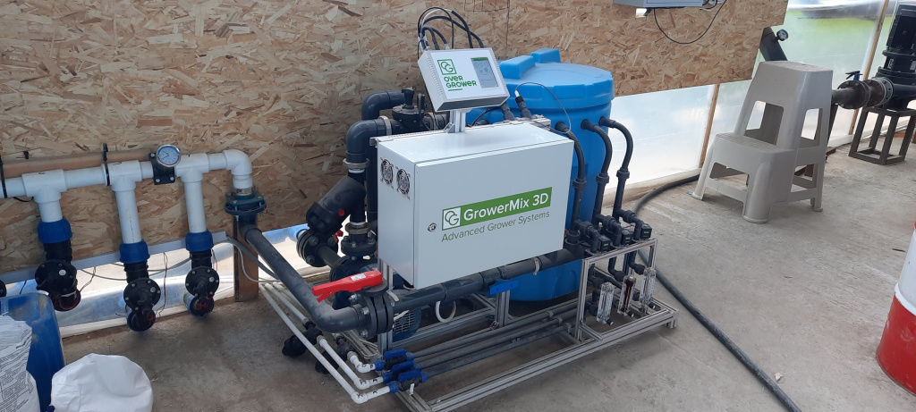 Фертигационный узел GrowerMix для автоматизированного приготовления растворов в теплицах любого размера